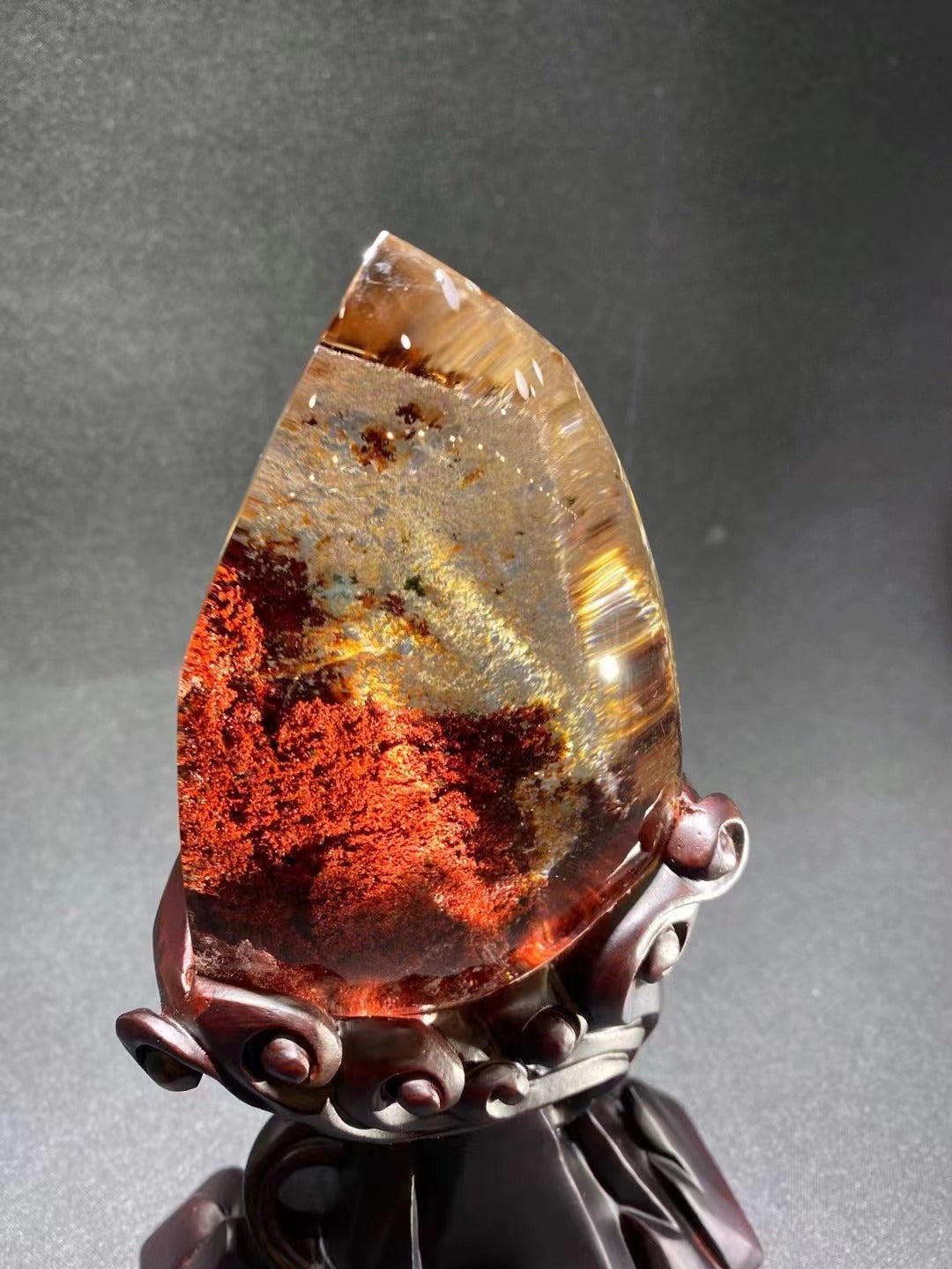 天然紅幽靈原石 Natural red garden quartz rough stone