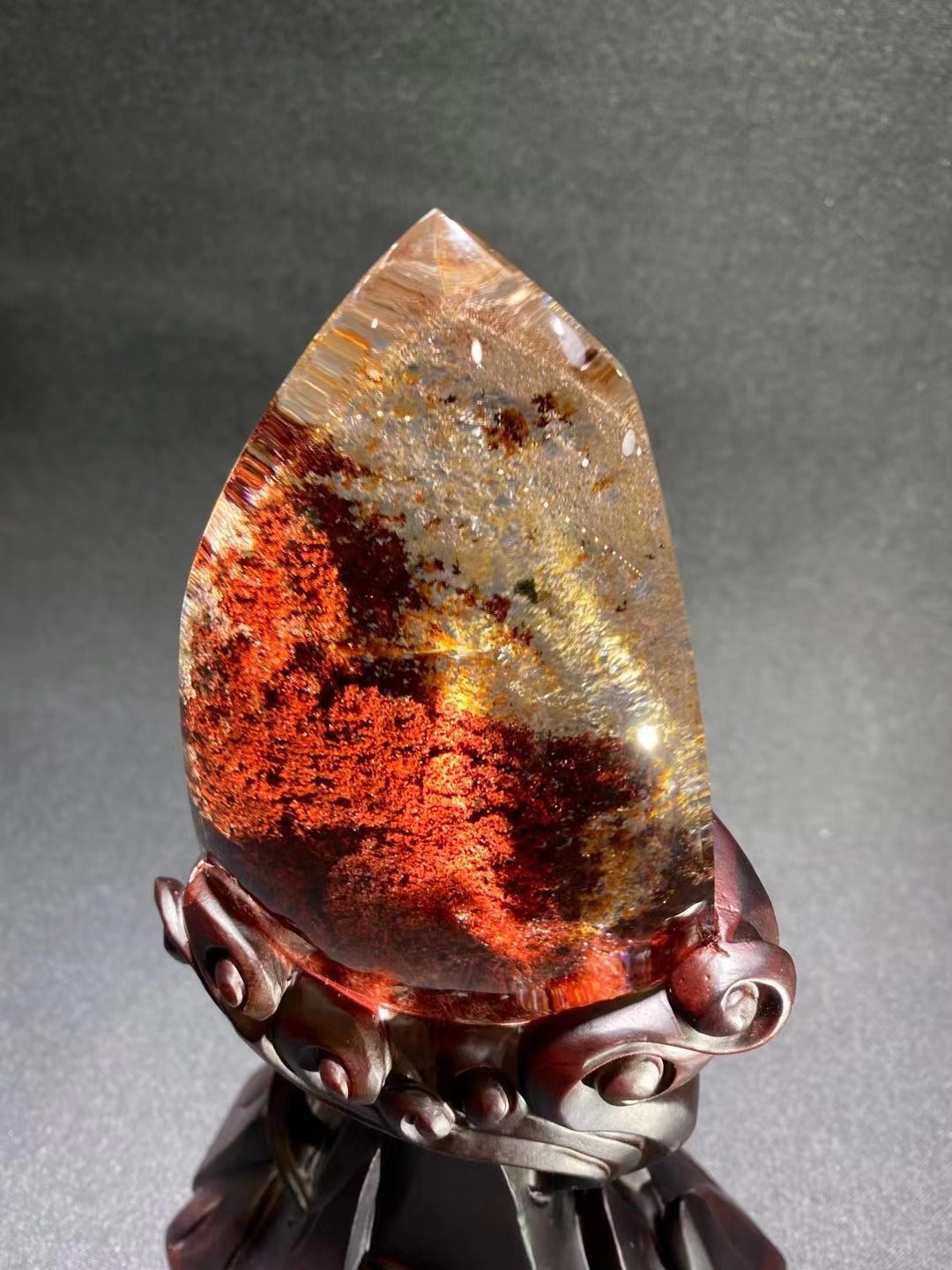 天然紅幽靈原石 Natural red garden quartz rough stone