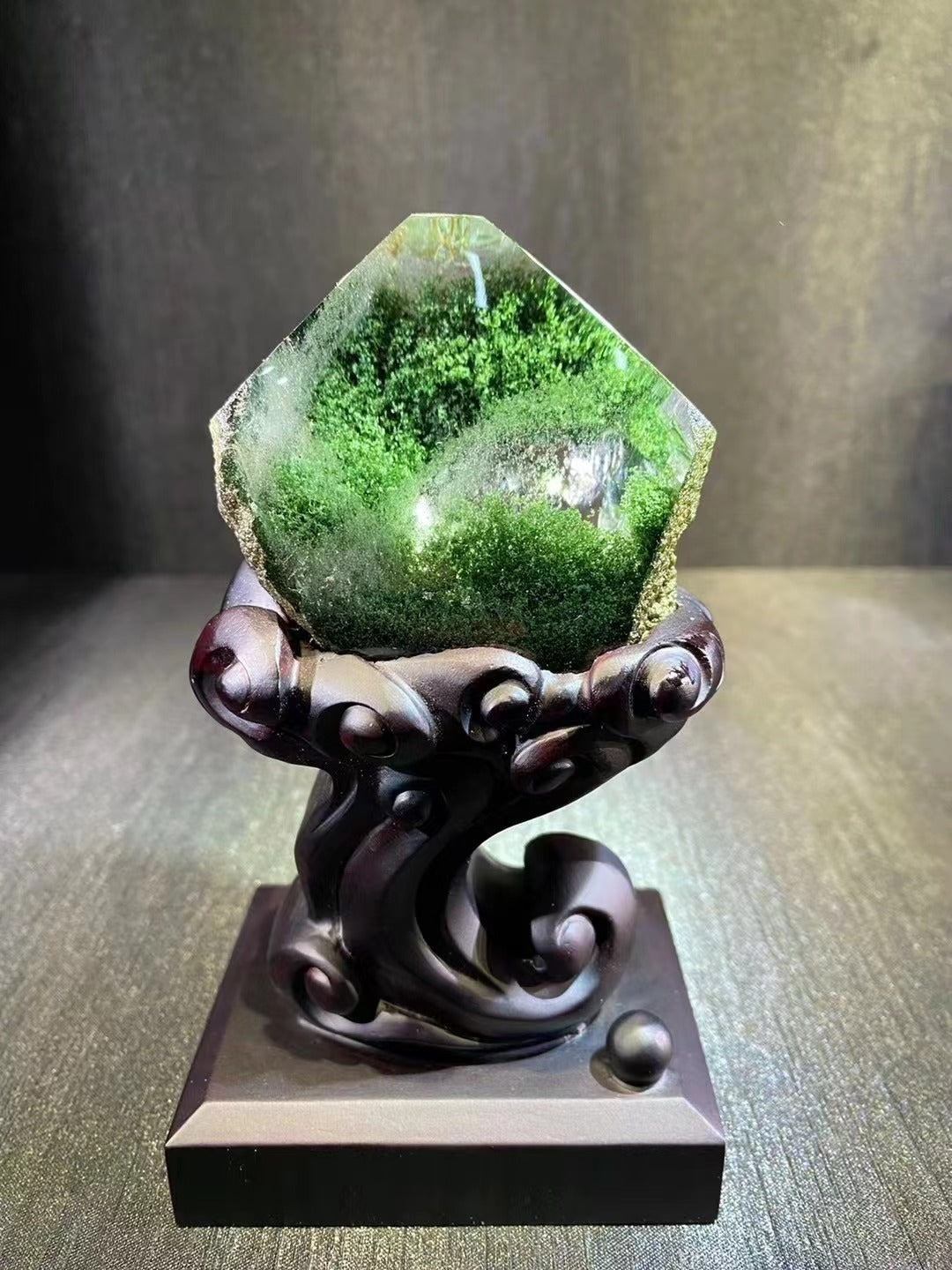 老礦綠幽靈擺件 Old Mine Green Garden Quartz