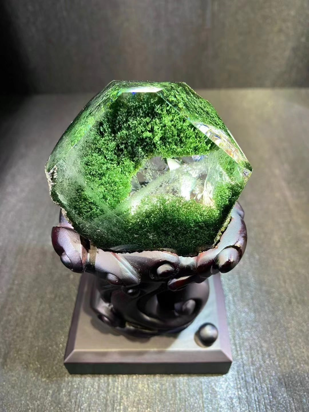 老礦綠幽靈擺件 Old Mine Green Garden Quartz