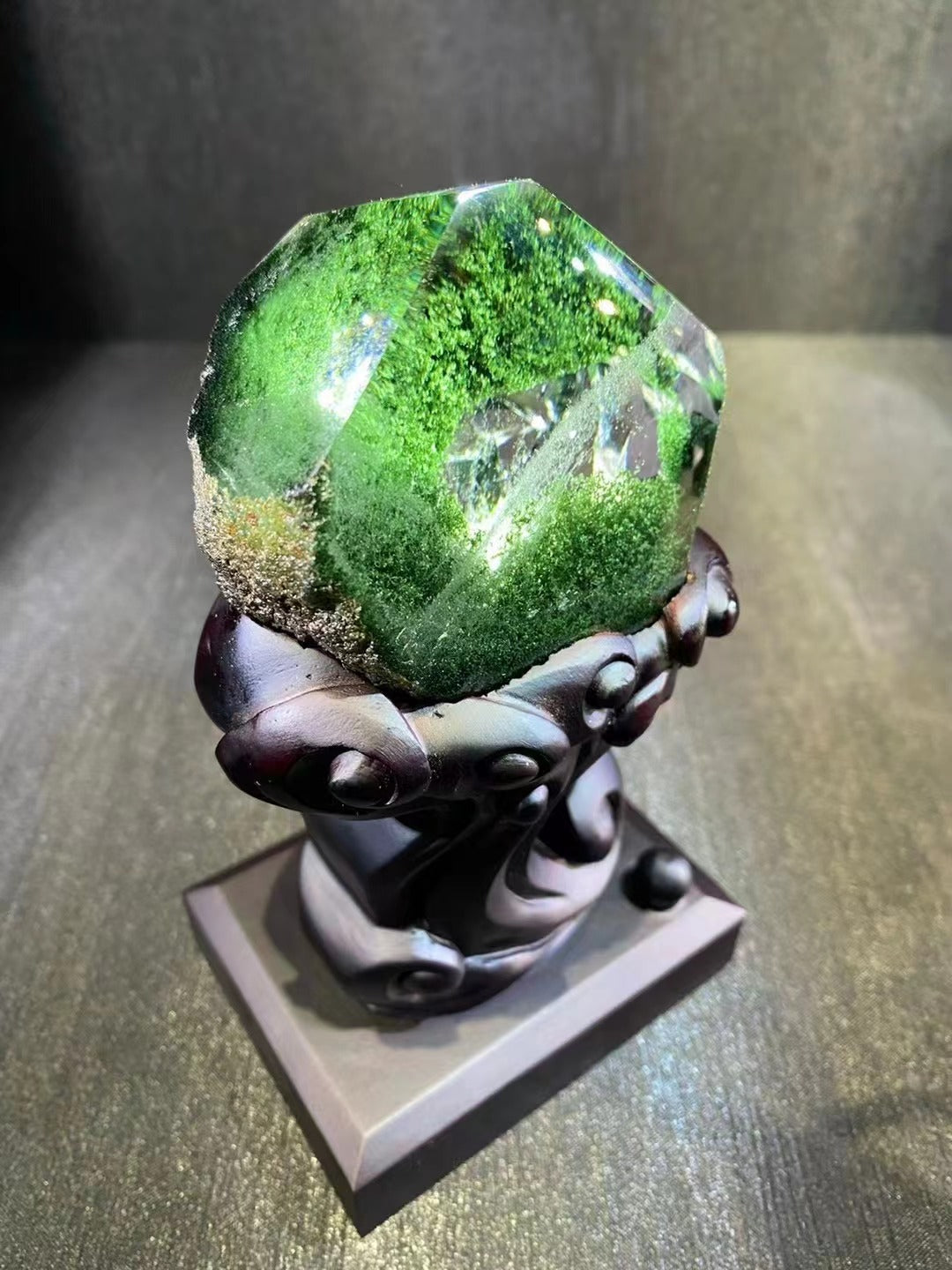 老礦綠幽靈擺件 Old Mine Green Garden Quartz