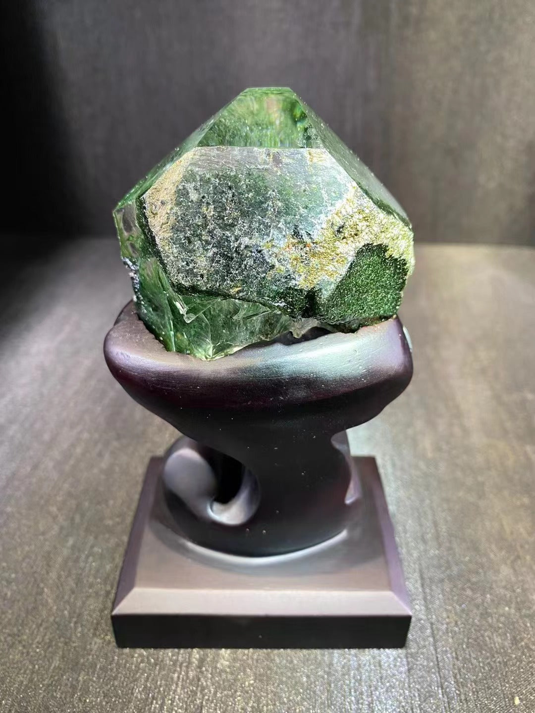 老礦綠幽靈擺件 Old Mine Green Garden Quartz