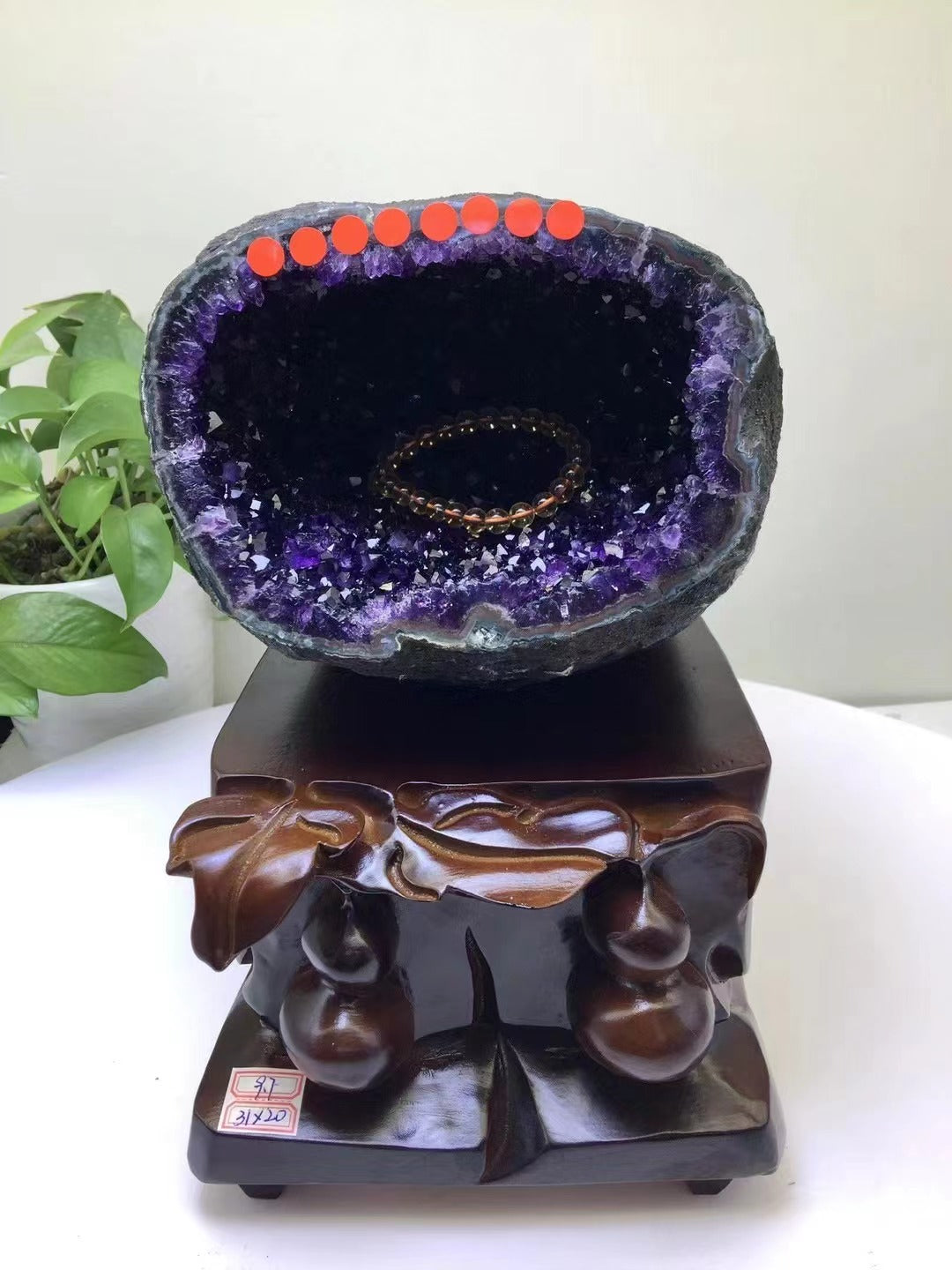 天然紫晶洞  Natural amethyst geode