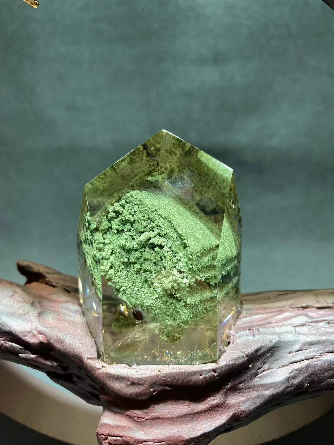 綠幽靈聚寶盆原石擺飾  Green Garden Quartz Cornucopia Raw Stone Ornament