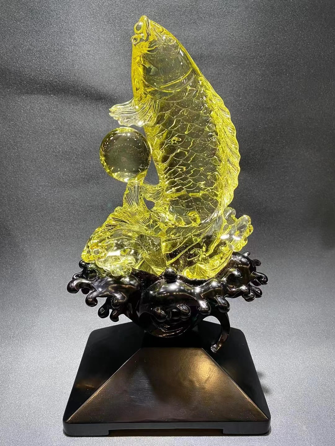 天然黃水晶鯉魚擺件  Natural citrine carp ornaments