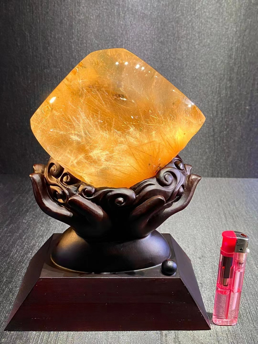 金髮晶原石擺件  Blonde crystal rough stone jewelry